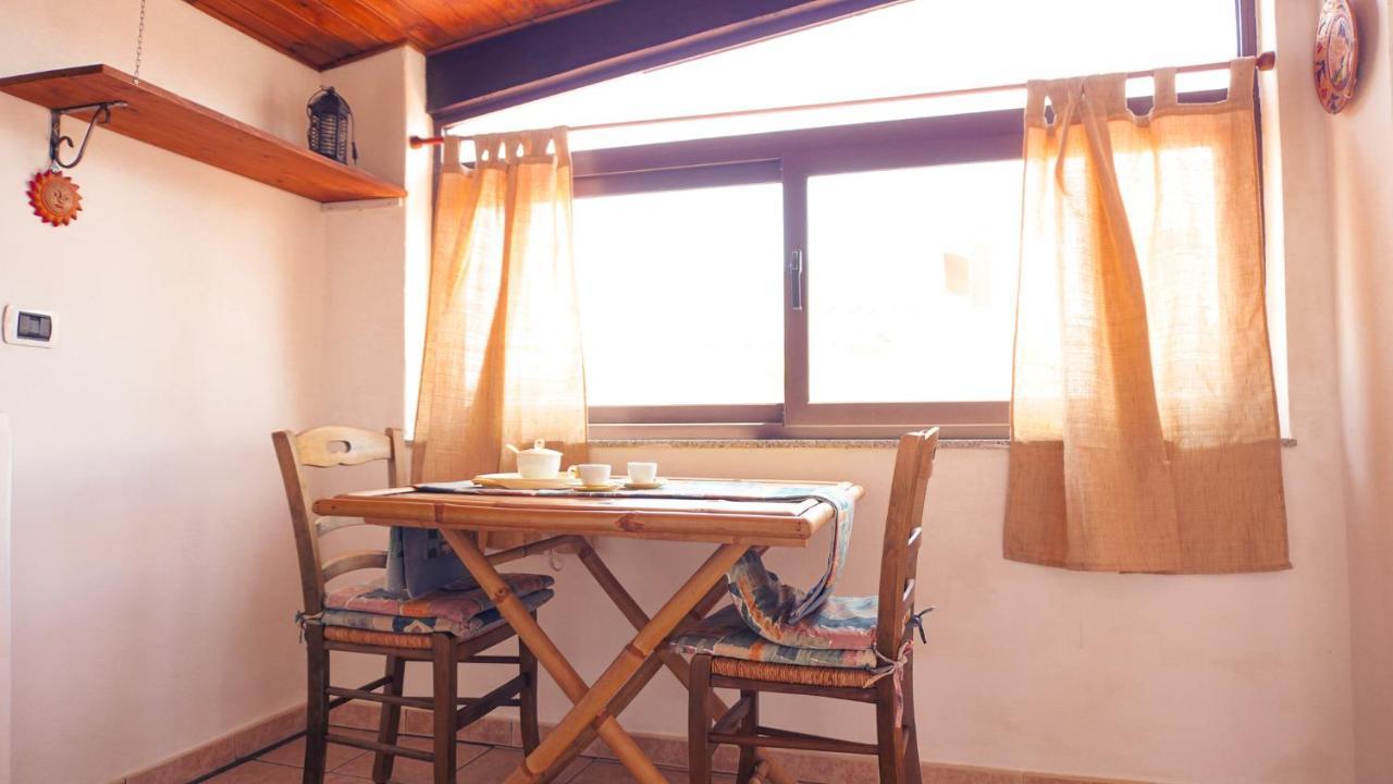 Pm 12 Via Achille Grandi Guest House อาลเกโร ภายนอก รูปภาพ